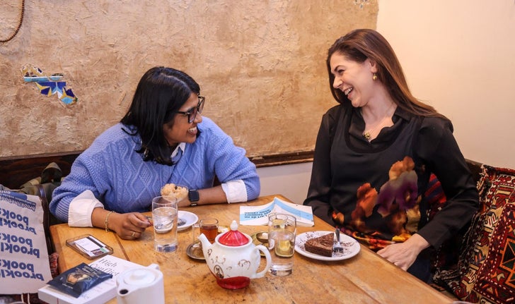 Shophika Vaithyanathasarma et Émilie Nollet, ex-rivales sur le terrain miné de la politique, amies pour la vie