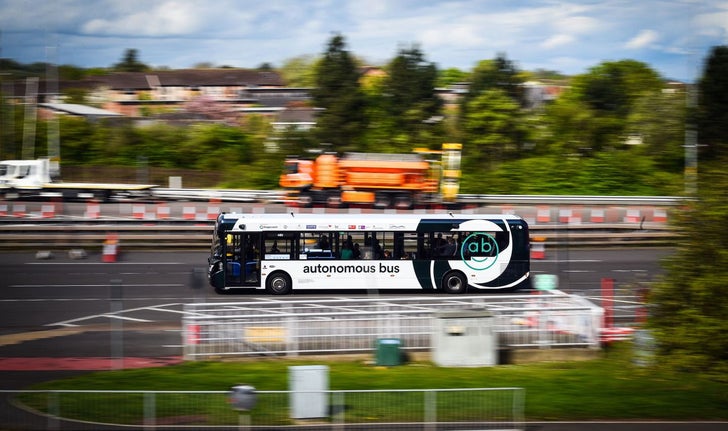 La ligne de bus autonome AB1, inaugurée en 2023, à Édimbourg, n’a pas eu le succès attendu.