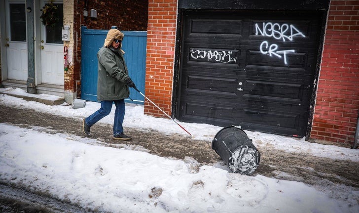 Pour Yves-Marie Lefebvre, la vie quotidienne dans la ville de Montréal est un combat.