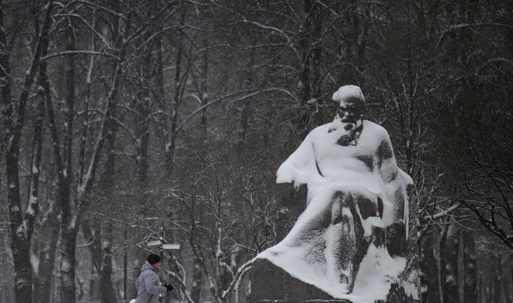 Le texte entremêle des tranches de vie, parfois banales et des réflexions souvent profondes. La progression se fait au fil des lectures, surtout des oeuvres de Tolstoï.
