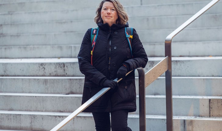 La professeure Sue-Ann MacDonald, à l’occasion de la publication de l’essai qu’elle a dirigé, «L’itinérance au Québec»