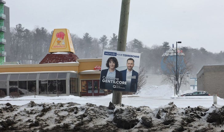 Des premières pancartes pour l’élection partielle ont fait leur apparition au cours des dernières heures dans la circonscription de Terrebonne.