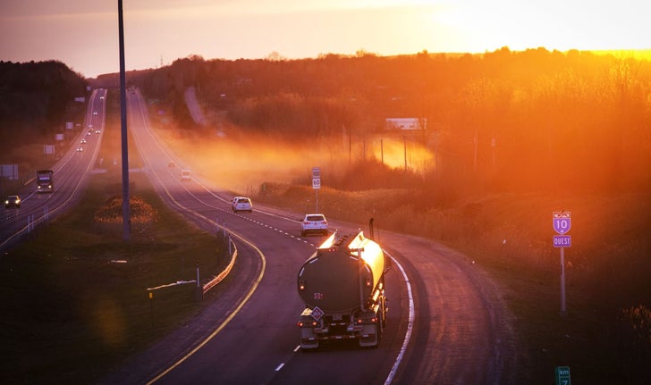 «Les crises environnementales ne prennent pas congé parce que Donald Trump a des sautes d’humeur», affirme la coalition.