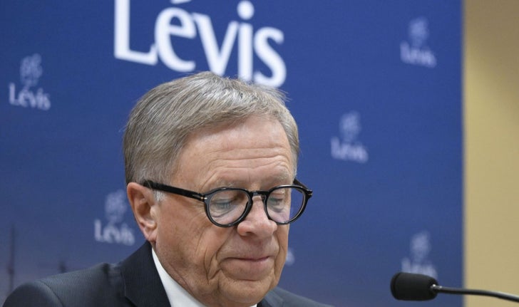 Maire de Lévis depuis 2013, Gilles Lehouillier annonce que le rideau tombera en novembre sur sa longue carrière politique.