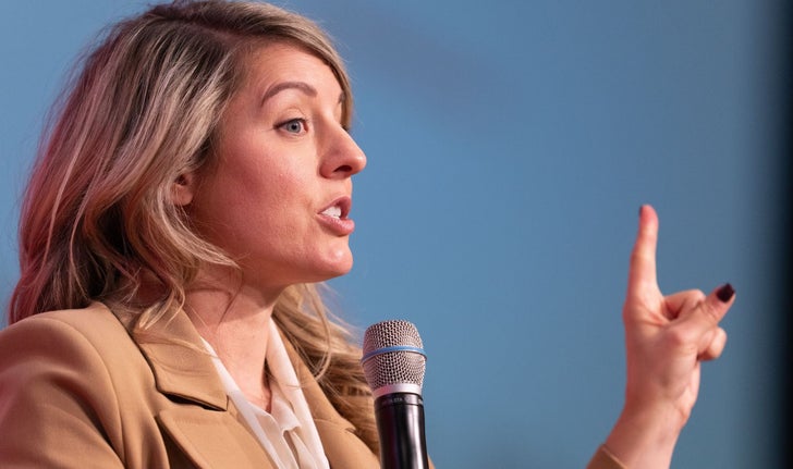 «J’ai dit à la délégation américaine, lorsque certains sénateurs plaisantaient à ce sujet, que ce n’était pas drôle. C’est une question de respect de notre pays», de nos dirigeants et de notre peuple, a dit la ministre Mélanie Joly.