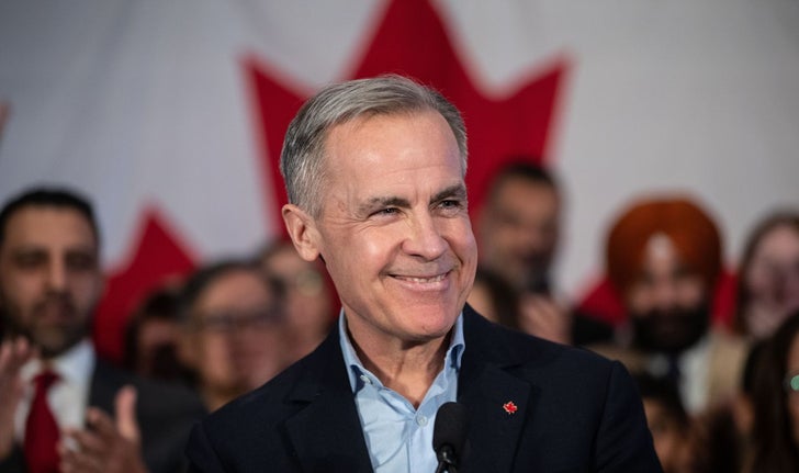 Pour accélérer les dépenses, Mark Carney préconise d’augmenter les investissements militaires au Canada plutôt qu’aux États-Unis.
